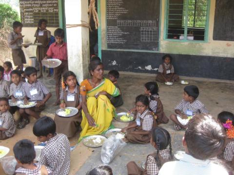 Kids eating
